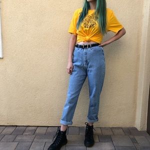 high waisted vintage mom jeans